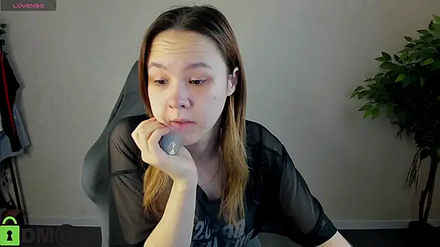 Lori Blossom online show from February 3, 2026, 6:11 am