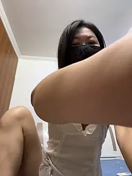 Mei-s online show from September 24, 2025, 2:37 am