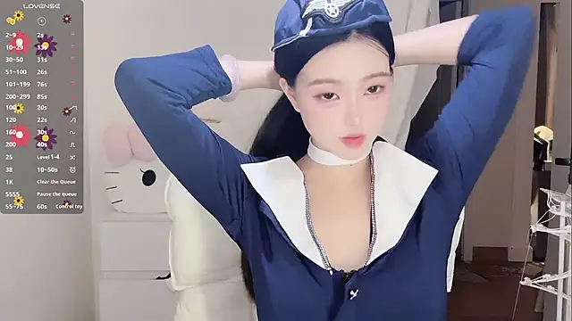 MM-feifei online show from October 1, 2025, 7:42 pm