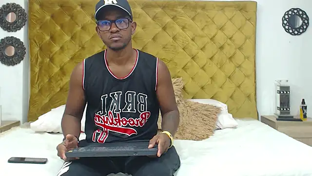 AndyCalifornia1 online show from October 21, 2025, 2:29 pm