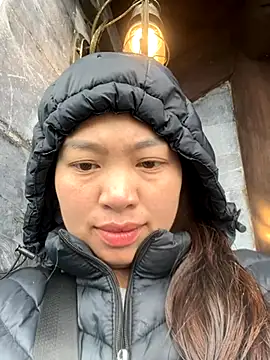 Nhung584 online show from November 2, 2025, 4:04 am