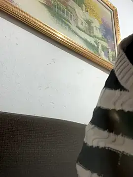 Nhung584 online show from November 21, 2025, 12:37 pm