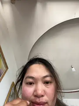 Nhung584 online show from January 10, 2026, 5:09 am