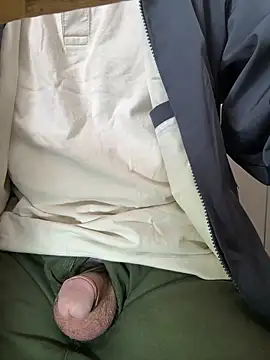 sonwmelt1 online show from April 13, 2026, 7:14 am