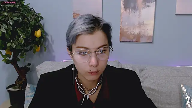 Snapshot of SophieAsh chatting on September 30, 2025, 7:02 am SophieAsh online show from September 30, 2025, 7:02 am