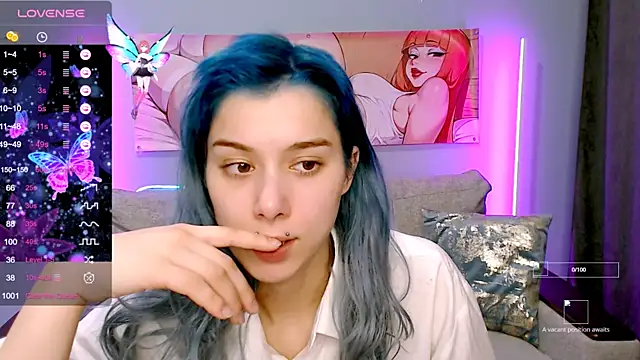 Snapshot of SophieAsh chatting on October 21, 2025, 8:04 am SophieAsh online show from October 21, 2025, 8:04 am