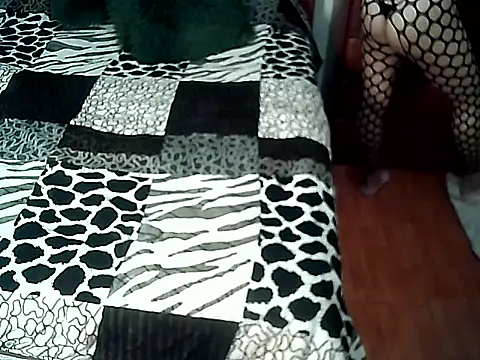 FallsForHerSmile online show from September 11, 2025, 3:23 pm