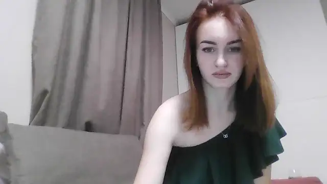 Snapshot of Requellia chatting on November 2, 2025, 6:54 pm Requellia online show from November 2, 2025, 6:54 pm