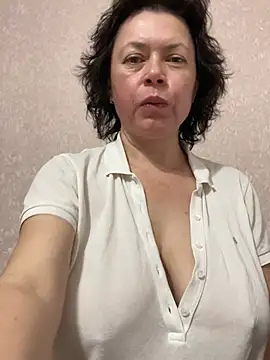 Kiravix online show from March 2, 2026, 6:48 pm