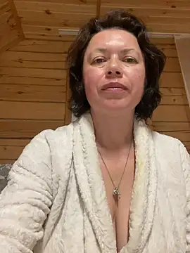 Kiravix online show from April 5, 2026, 7:44 pm