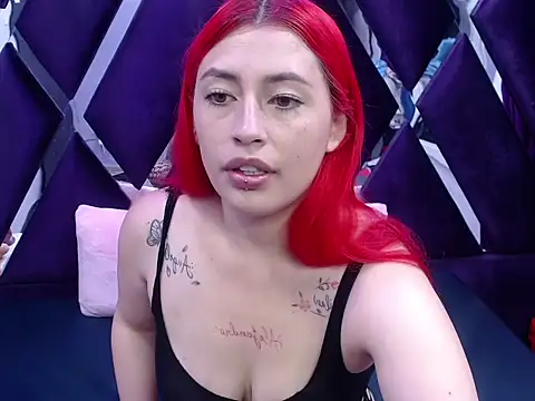 Snapshot of Melody_Klum_ chatting on October 10, 2025, 1:54 pm Melody Klum  online show from October 10, 2025, 1:54 pm