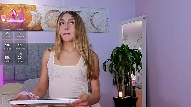 antonellastar24  online show from May 29, 2026, 9:13 pm