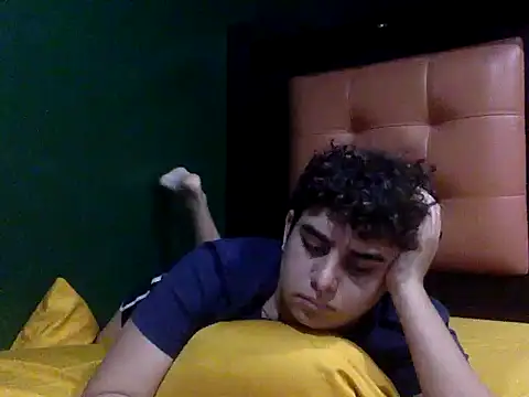 Snapshot of Thiagoforyou chatting on October 11, 2025, 5:17 am Thiagoforyou online show from October 11, 2025, 5:17 am