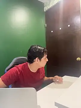 Snapshot of Thiagoforyou chatting on November 17, 2025, 4:13 pm Thiagoforyou online show from November 17, 2025, 4:13 pm