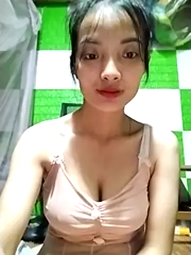 Snapshot of tdtd98 chatting on October 27, 2025, 5:28 pm tdtd98 online show from October 27, 2025, 5:28 pm