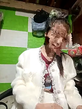 Snapshot of tdtd98 chatting on November 17, 2025, 3:40 pm tdtd98 online show from November 17, 2025, 3:40 pm