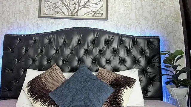 ScarletTorres online show from September 8, 2025, 5:12 pm