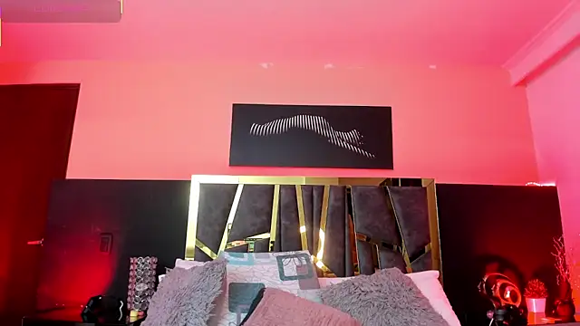 ScarletTorres online show from November 10, 2025, 6:29 pm