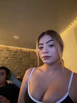 Melissa coll online show from November 28, 2025, 5:21 am