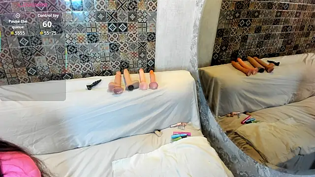 Keyla ruiz  online show from October 9, 2025, 11:30 am