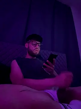 stalinhernandez online show from December 1, 2025, 5:01 am