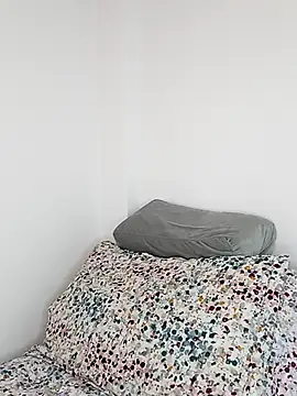 Valois2025 online show from September 30, 2025, 4:01 pm