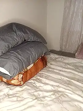 Snapshot of WaiterZim chatting on January 18, 2026, 11:19 pm WaiterZim online show from January 18, 2026, 11:19 pm