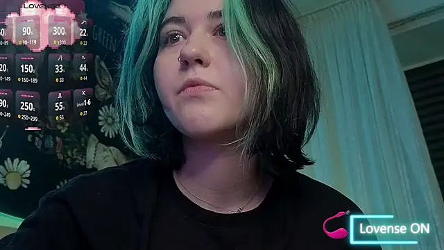 Snapshot of Miko_Meow chatting on December 1, 2025, 4:12 pm Miko Meow online show from December 1, 2025, 4:12 pm