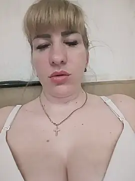 babyjessi online show from June 20, 2026, 8:33 pm