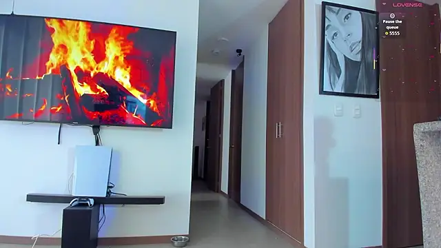 Michelle Ferrerr online show from February 20, 2026, 9:59 pm