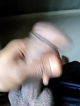 chatboy1432 online show from April 18, 2026, 5:33 am