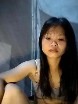 Snapshot of LinhNa999 chatting on October 4, 2025, 12:14 pm LinhNa999 online show from October 4, 2025, 12:14 pm