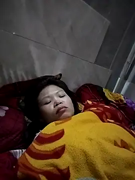 LinhNa999 online show from December 2, 2025, 1:05 pm