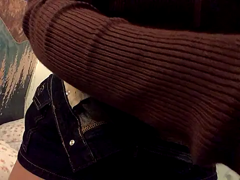 Snapshot of AuraLush chatting on September 23, 2025, 3:09 am AuraLush online show from September 23, 2025, 3:09 am