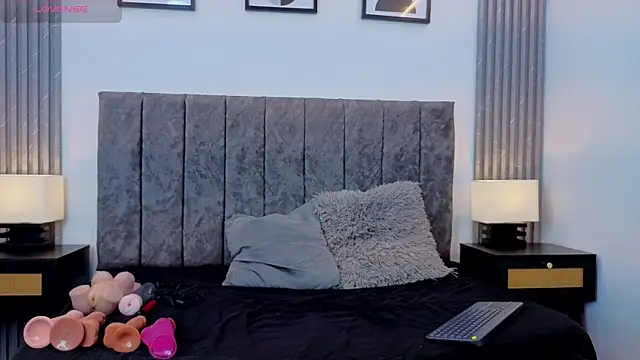 Liam forest  online show from October 9, 2025, 4:43 am