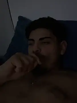 Snapshot of Elmane019 chatting on September 29, 2025, 6:51 am Elmane019 online show from September 29, 2025, 6:51 am