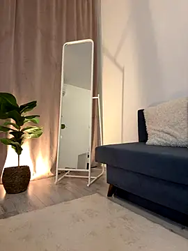 Sandra Jo online show from November 27, 2025, 8:27 am