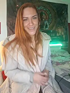 SlimBellaa online show from November 11, 2025, 11:21 am