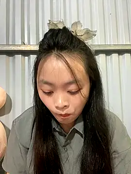 Snapshot of Julia-Elsa chatting on September 22, 2025, 3:41 am Julia-Elsa online show from September 22, 2025, 3:41 am