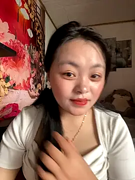 Snapshot of Julia-Elsa chatting on October 3, 2025, 4:31 am Julia-Elsa online show from October 3, 2025, 4:31 am