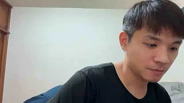 Snapshot of Foxfoxfox4 chatting on March 18, 2026, 2:42 pm Foxfoxfox4 online show from March 18, 2026, 2:42 pm