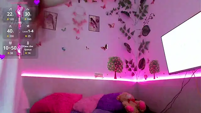 emily cooper t online show from October 23, 2025, 8:07 pm