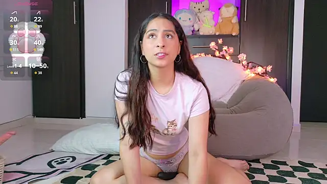 AIXATRISTA1 online show from May 18, 2026, 11:32 pm