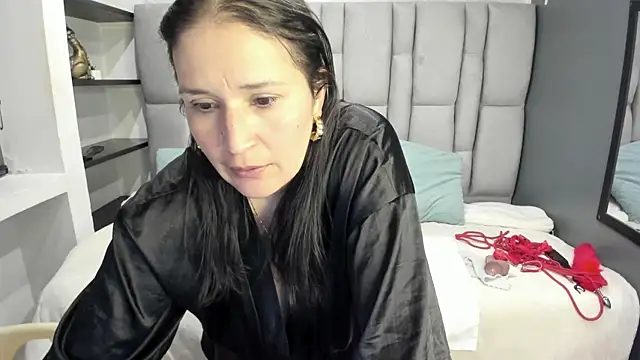 Snapshot of Barbara_fox__ chatting on July 14, 2026, 12:13 am Barbara fox online show from July 14, 2026, 12:13 am