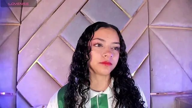 Angellit Afrodita  online show from May 1, 2026, 9:25 am