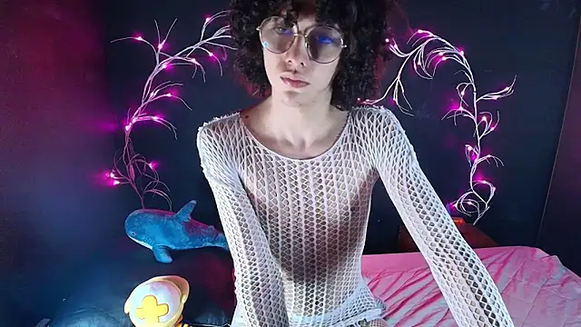 noahxtar online show from November 14, 2025, 7:40 am