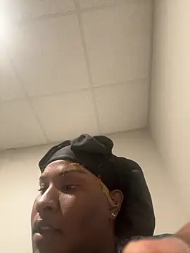 Snapshot of honestlychina chatting on September 28, 2025, 9:09 pm honestlychina online show from September 28, 2025, 9:09 pm