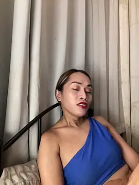 RomanticPearlTS online show from February 26, 2026, 2:54 am