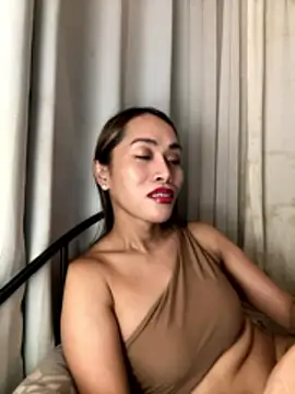 RomanticPearlTS online show from March 16, 2026, 5:44 am