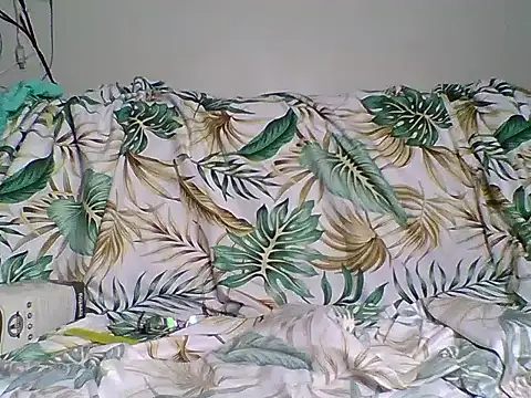 nhayasquirt online show from April 28, 2026, 7:41 pm